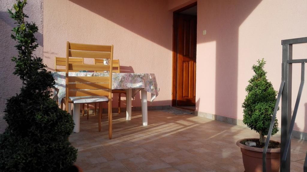 Apartment Vrulje กอร์นยิ คาริน ภายนอก รูปภาพ