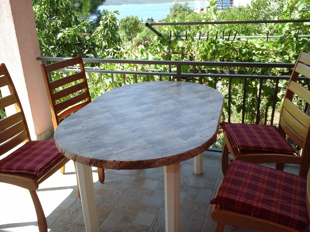 Apartment Vrulje กอร์นยิ คาริน ภายนอก รูปภาพ